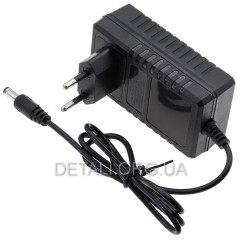 Зарядний пристрій шуруповерта Tekhmann TCD-12 S2 BS 12V 2