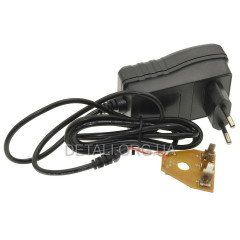 Зарядний пристрій шуруповерта Craft-Tec PXCD 12-2-Li 12V