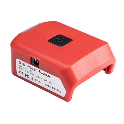 Адаптер переходник (ЗУ) USB с фонариком для аккумуляторов Milwaukee 18В