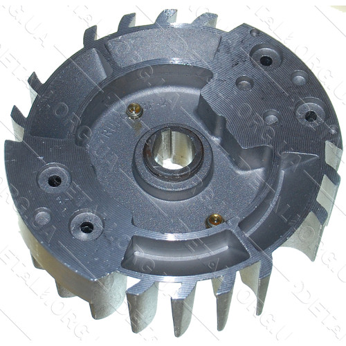 Магнето бензопилы GoodLuck 4500/5200/5800 Craftec (метал собачки) d10*100 h31