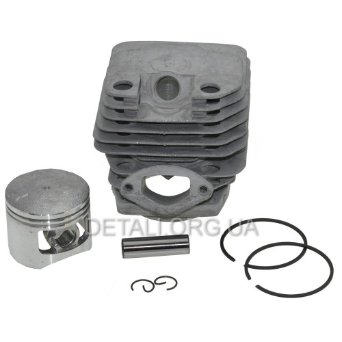 Поршневая бензопилы GoodLuck 5200 d45